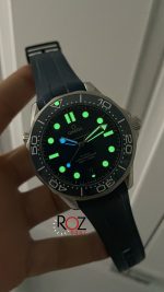 omega-seamaster-diver-300m-mavi-kaucuk-replika-saat
