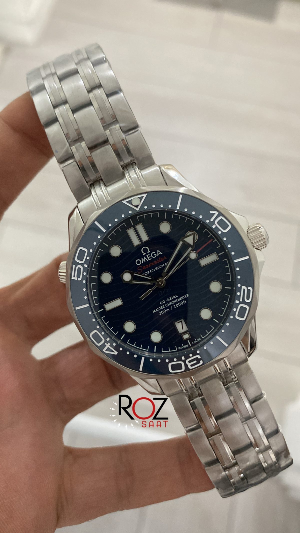 omega-seamaster-diver-300-m-gumus-mavi-replika-saat