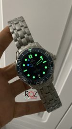 omega-seamaster-diver-300-m-gumus-mavi-replika-saat
