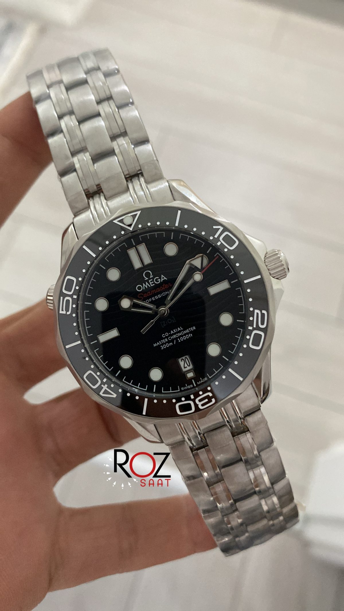 omega-seamaster-diver-300-m-siyah-kadran-osd02