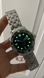 omega-seamaster-diver-300-m-siyah-kadran-osd02