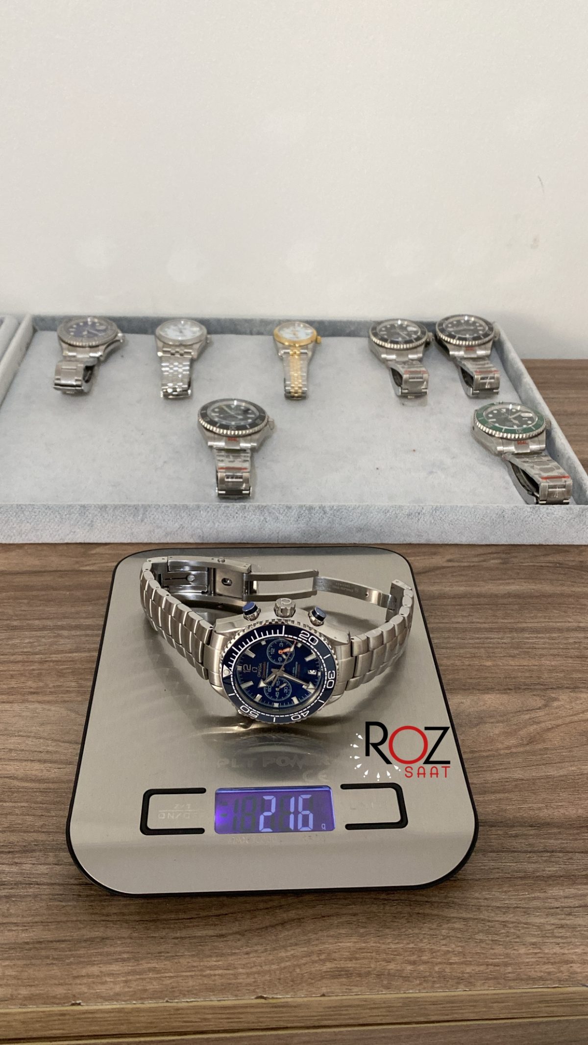 omega-seamaster-james-bond-007-planet-ocean-siyah