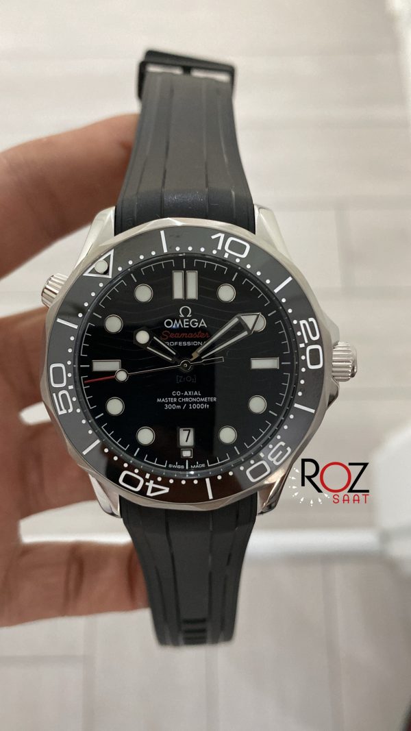 omega-seamaster-diver-300m-siyah-kaucuk-replika-saat