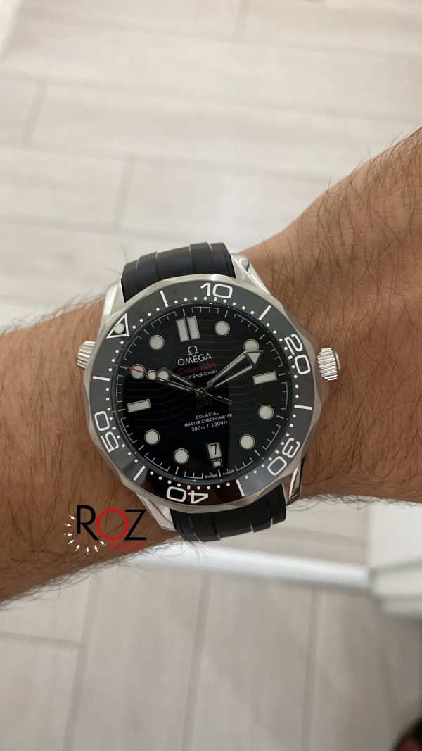 omega-seamaster-diver-300m-siyah-kaucuk-replika-saat